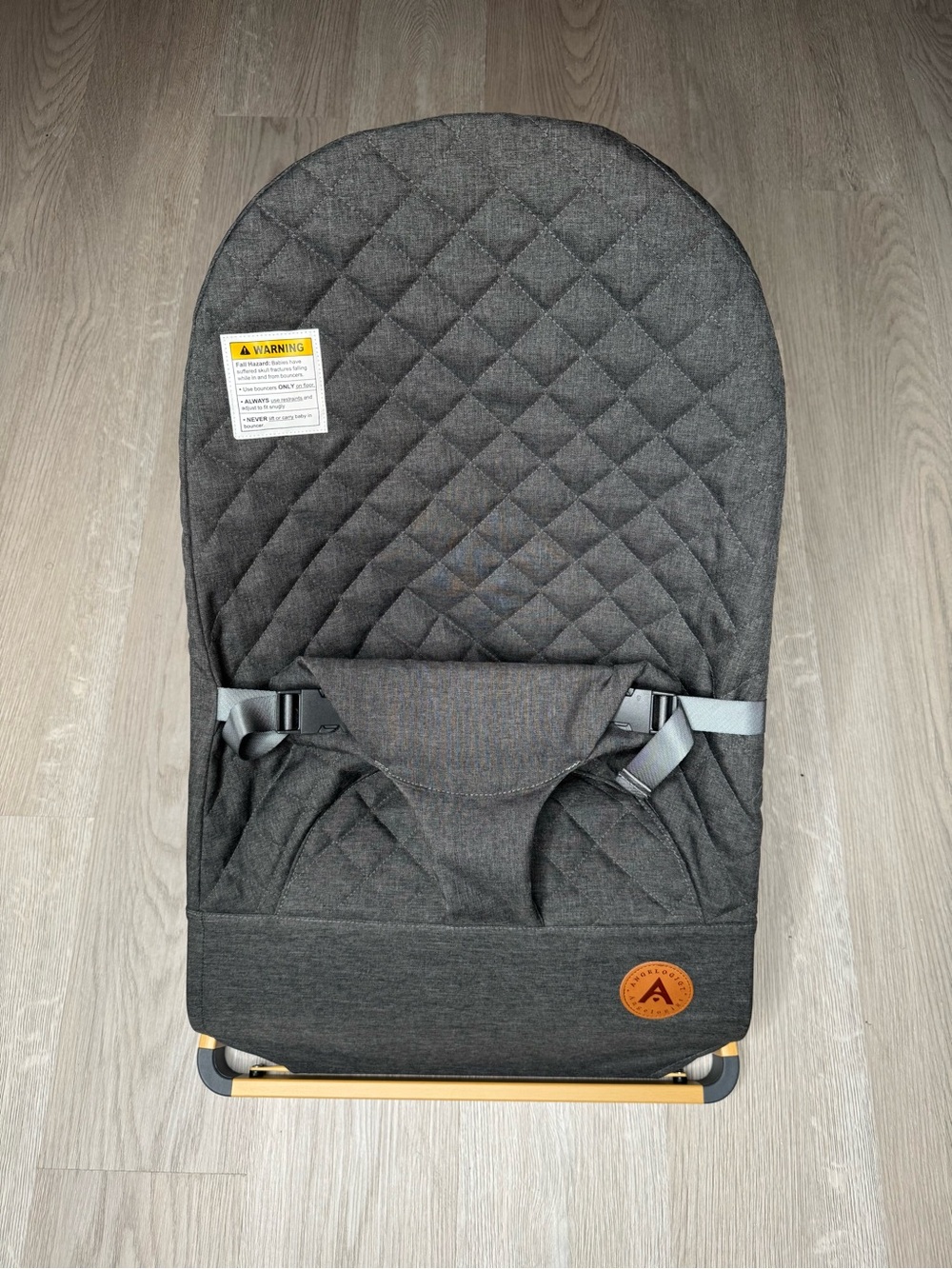 Angelogjgt Baby Bouncer Seat R02 Gray Quilted Wood Frame Newborn 0-6M